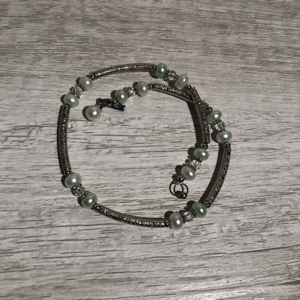 Vantel Pearls Wrap Bracelet